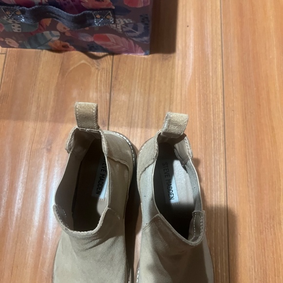 Ankle Bootie - Picture 4 of 6